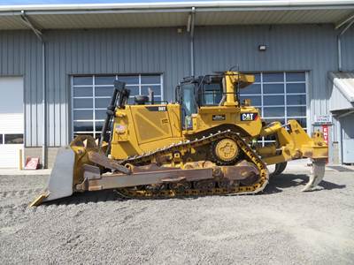 Caterpillar D8T Dozer