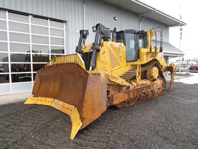 Caterpillar D8T Dozer