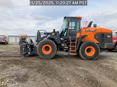 DEVELON DL320-7 Wheel Loader