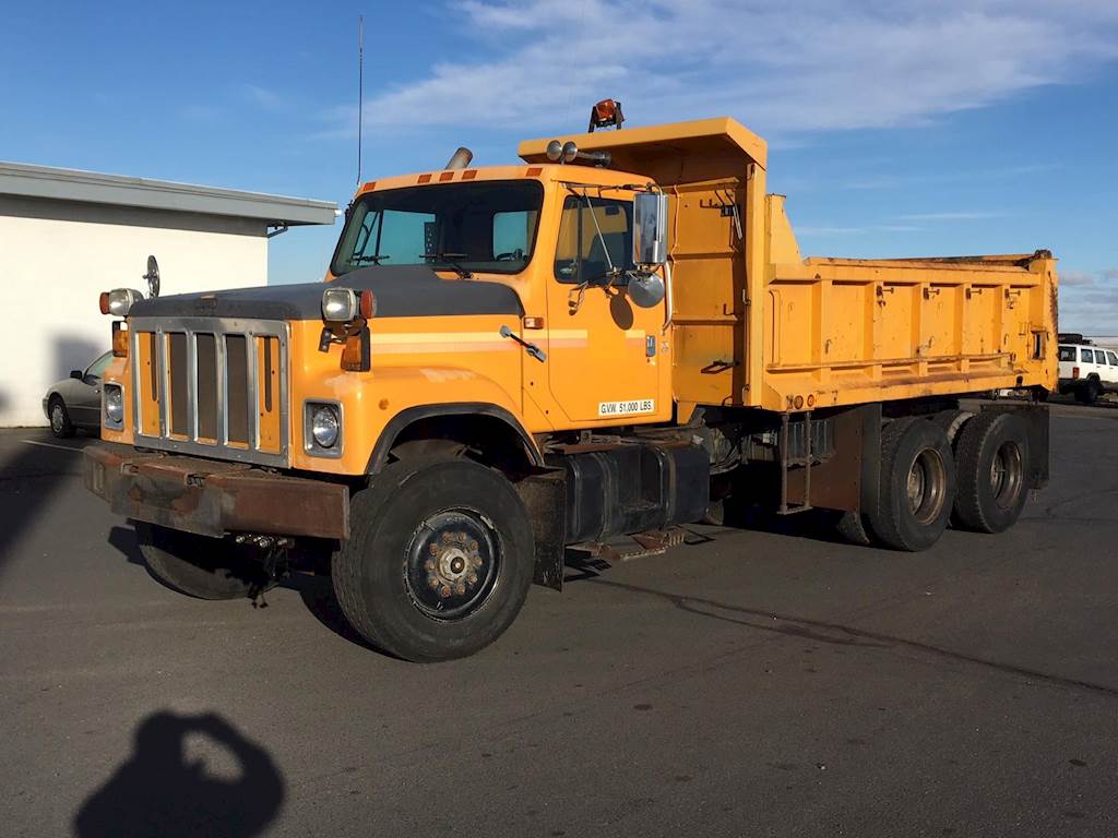 1997 International 2574 Dump Truck