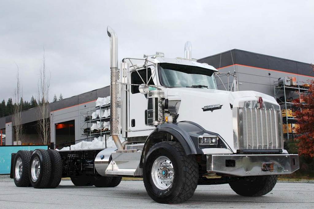 2017 Kenworth T800 Extended Day Cab Heavy Haul Tandem For Sale, 282,000