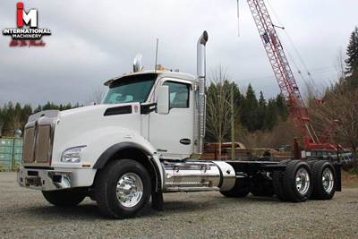 2018 Kenworth T880 Tandem Axle Daycab 565 HP 18 Spd