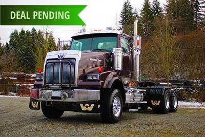 2019 Western Star 4900SA Day Cab Tandem 560 HP