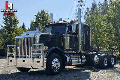 2022 Peterbilt 389 Sleeper Semi Truck
