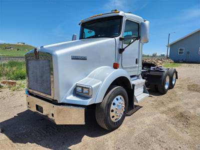 Kenworth T800 Day Cab Truck - Cummins 485HP, 10 Speed Manual