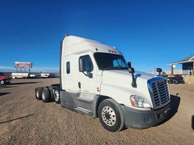 Freightliner Cascadia 125 Tri Axle Sleeper Semi Truck - Flat Top Sleeper, Detroit 505HP, 10 Speed Manual