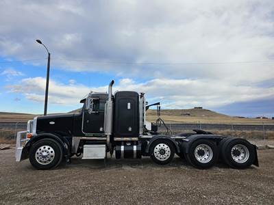 Peterbilt 378 Tri Axle Sleeper Semi Truck - 36" Flat Top Sleeper, Detroit 450HP, 18 Speed Manual