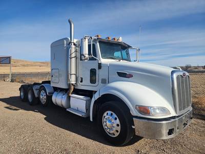 Peterbilt 386 Tri Axle Sleeper Semi Truck - Flat Top Sleeper, Caterpillar 500HP, 13 Speed Manual