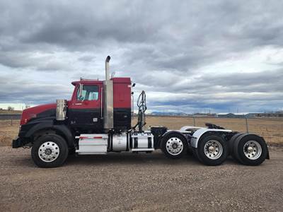Western Star 4900 Tri Axle Sleeper Semi Truck - Flat Top Sleeper, Detroit 500HP, 18 Speed Manual