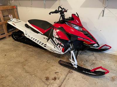 Yamaha SR VIPER Snowmobile