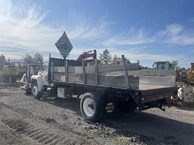 Ford F-700 Flatbed Dump Truck - 216HP