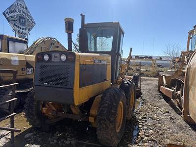 John Deere 670 Motor Grader