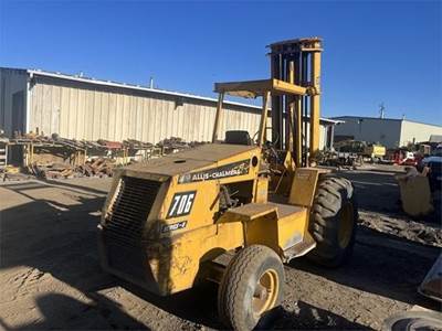 Allis-Chalmers 706D Rough Terrain Forklift