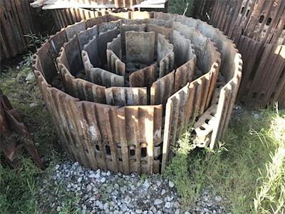 TRACK GROUP HITACHI EX200, 49 LINK 28 INCH PAD