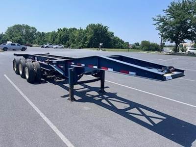 Cheetah 33 BRIDGEMASTER Container Chassis