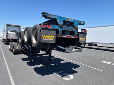 Cheetah 33 BRIDGEMASTER Container Chassis