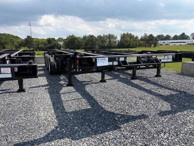 Hyundai 20/40 12 PIN TRI AXLE Container Chassis