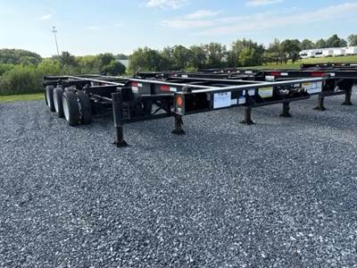 Hyundai 20/40 12 PIN TRI AXLE Container Chassis