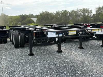 Hyundai 20/40 12 PIN TRI AXLE Container Chassis