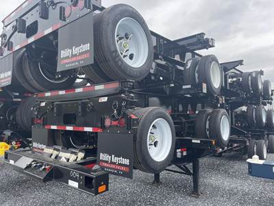 Pratt 20/40 SPREAD 12-PIN Container Chassis