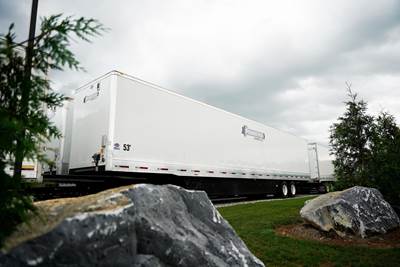 UTILITY 4000DX 53 ft Dry Van Trailer - Swing Door, Air Ride, Sliding Axle