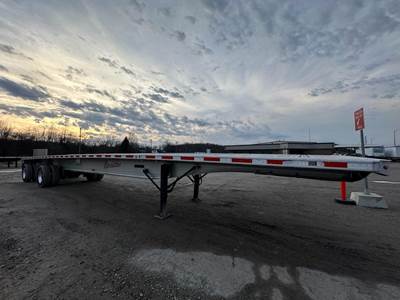 Fontaine 48x102 Aluminum Flatbed Trailer - Air Ride, Sliding Axle