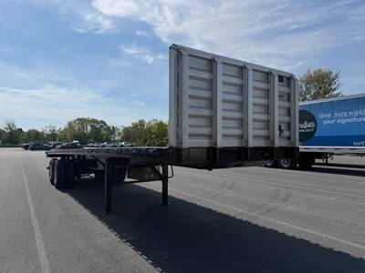 Great Dane 38x102 Steel Flatbed Trailer - Air Ride, Sliding Axle