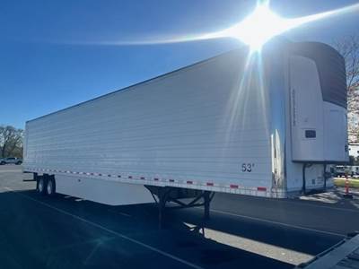 Great Dane 53 ft Reefer Trailer - Sliding Axle, Swing Door, Carrier