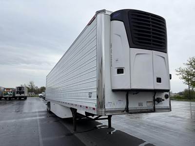 Great Dane 53 ft Reefer Trailer - Sliding Axle, Swing Door, Carrier