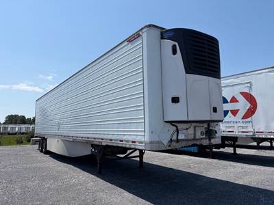 Great Dane 53 ft Reefer Trailer - Sliding Axle, Swing Door, Carrier