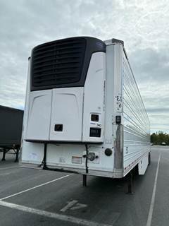 Great Dane 53 ft Reefer Trailer - Sliding Axle, Swing Door, Carrier
