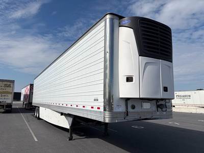 Hyundai 53 ft Reefer Trailer - Sliding Axle, Swing Door, Carrier
