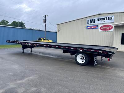 Landoll 330D-1 Traveling Axle Trailer