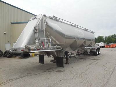 MAC 1650 CU FOOD GRADE Dry Bulk / Pneumatic Tank Trailer