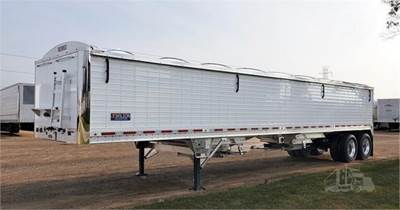 2027 Wilson Hopper | Pacesetter | Tandem Hopper / Grain Trailer