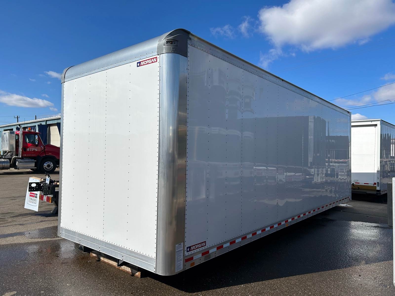 26' Dry Freight Body w/ICC Bumper Van Truck Body For Sale