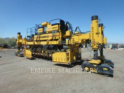GOMACO COMMANDER Asphalt Paver