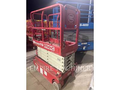 MEC MICRO 19 Boom Lift