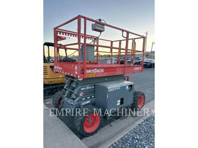 Skyjack SJ6832RT Boom Lift