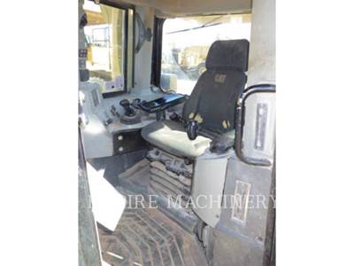 Caterpillar D8T Dozer