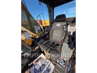 Caterpillar 323 Excavator