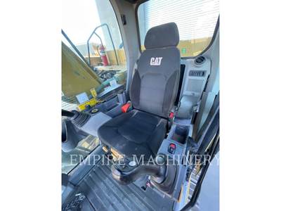 Caterpillar 323 Excavator