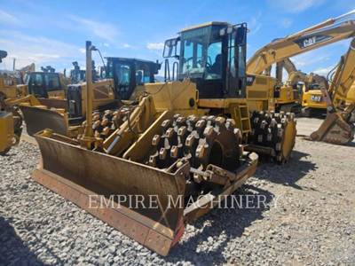 Caterpillar 815F2 Soil Compactor