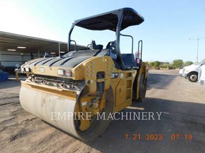 Caterpillar CB15 5A Smooth Drum Roller Compactor