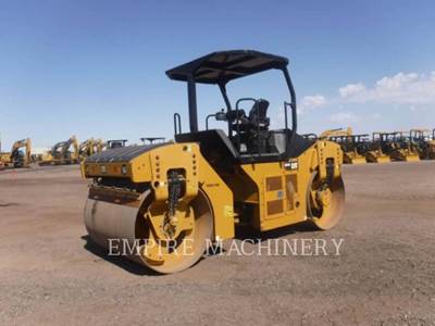 Caterpillar CB54B Tandem Vibratory Roller