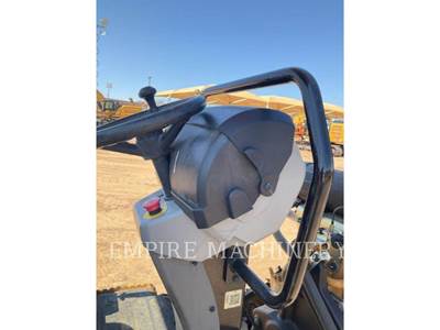 Caterpillar CC2.7GC-03 Smooth Drum Roller Compactor