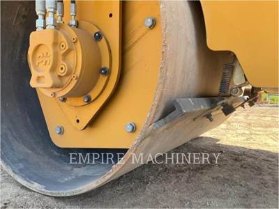 Caterpillar CC2.7GC-03 Smooth Drum Roller Compactor