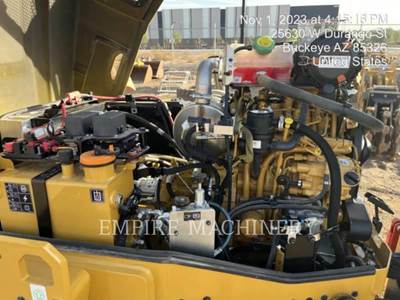 Caterpillar CC4.0 Smooth Drum Roller Compactor