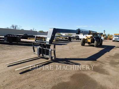 Caterpillar TL943D Telehandler