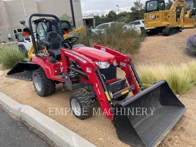 Massey Ferguson GC1725M Tractor